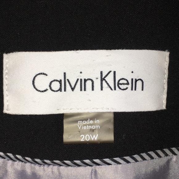 Calvin Klein Plus Size Black two button blazer - Picture 4 of 7